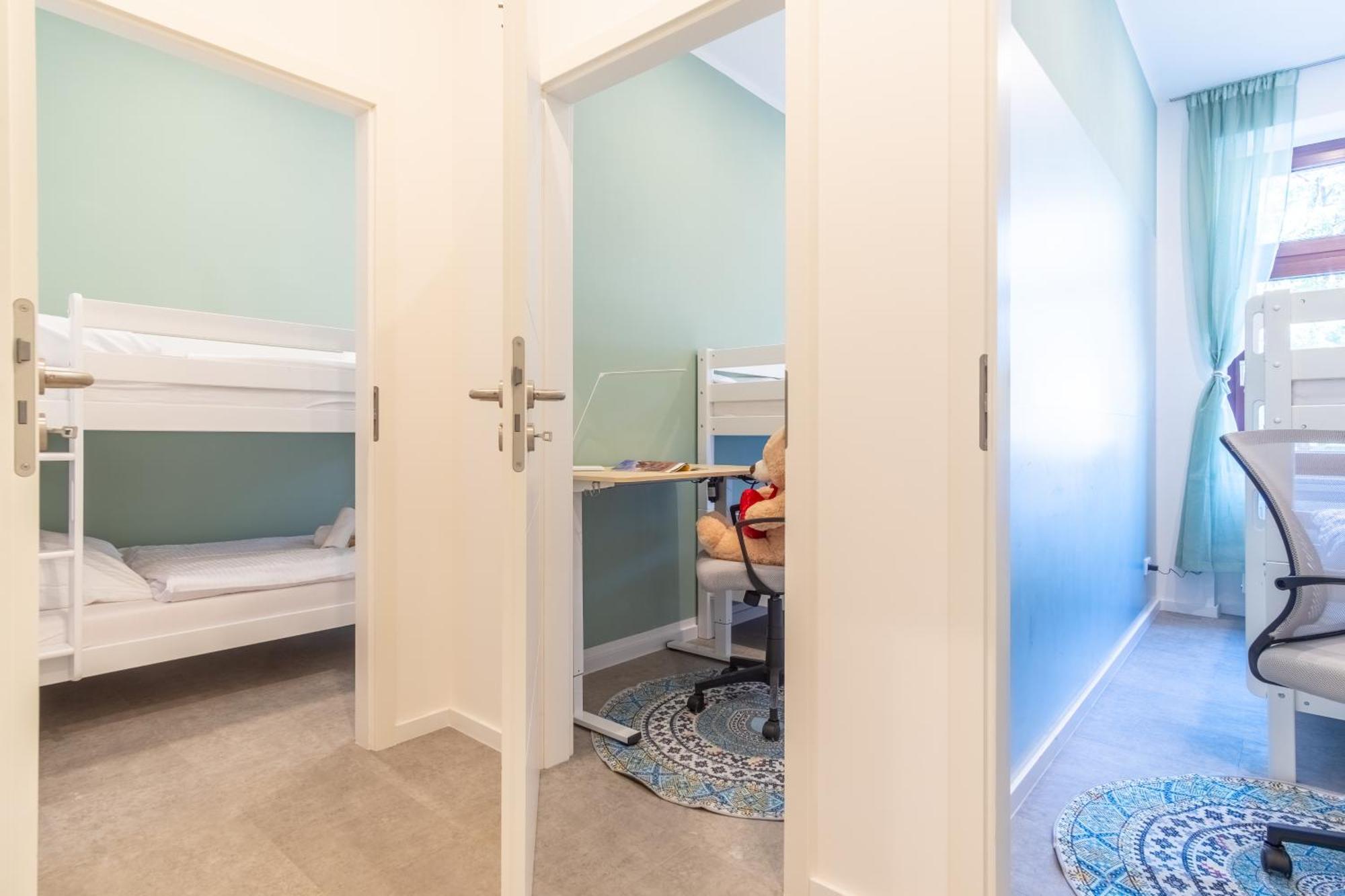 65 Zoll 4K Tv, Disney Plus, Soundbar, Kostenloser Kaffee, 5 Raeume Lipsko Exteriér fotografie