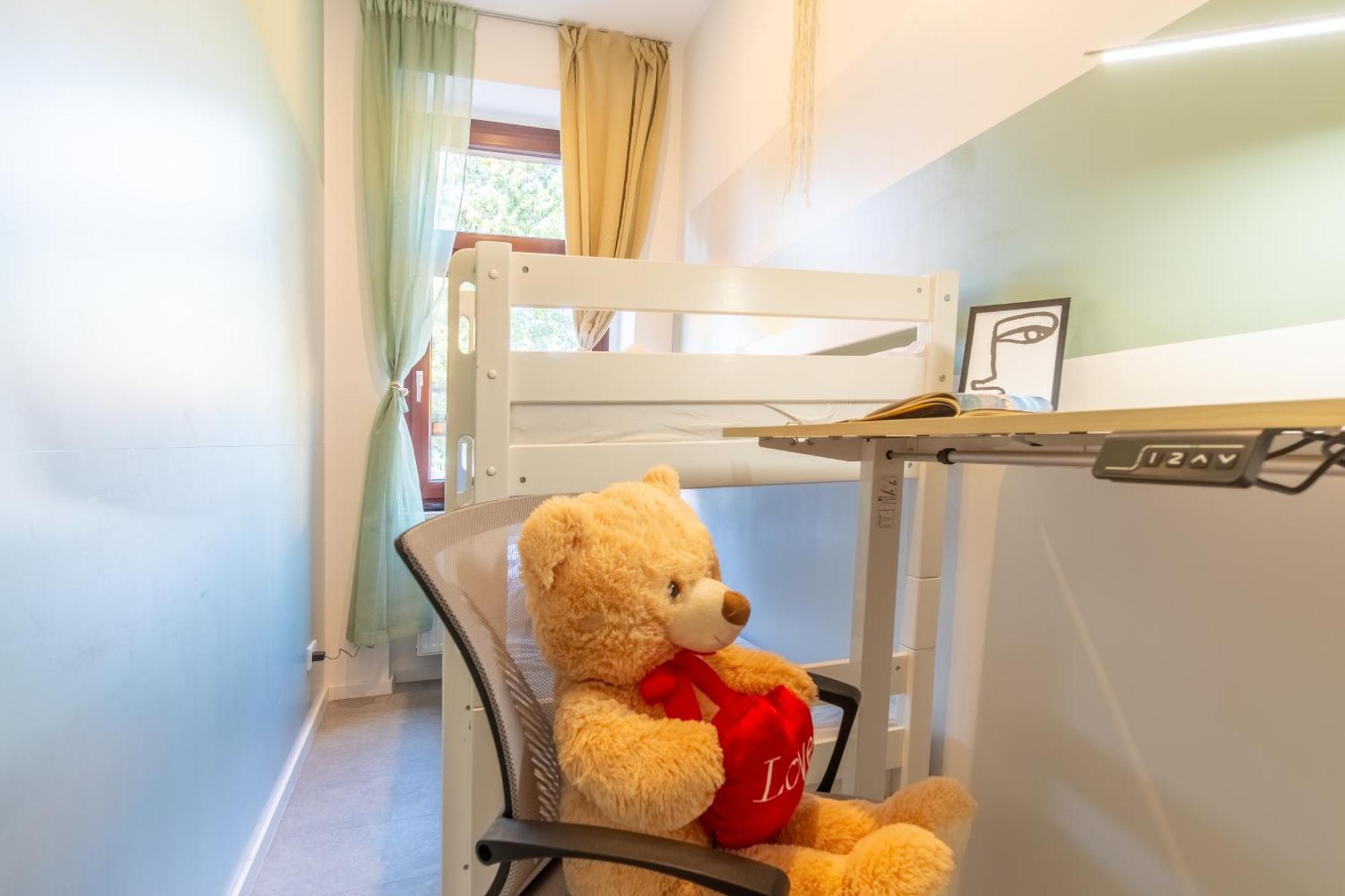 65 Zoll 4K Tv, Disney Plus, Soundbar, Kostenloser Kaffee, 5 Raeume Lipsko Exteriér fotografie